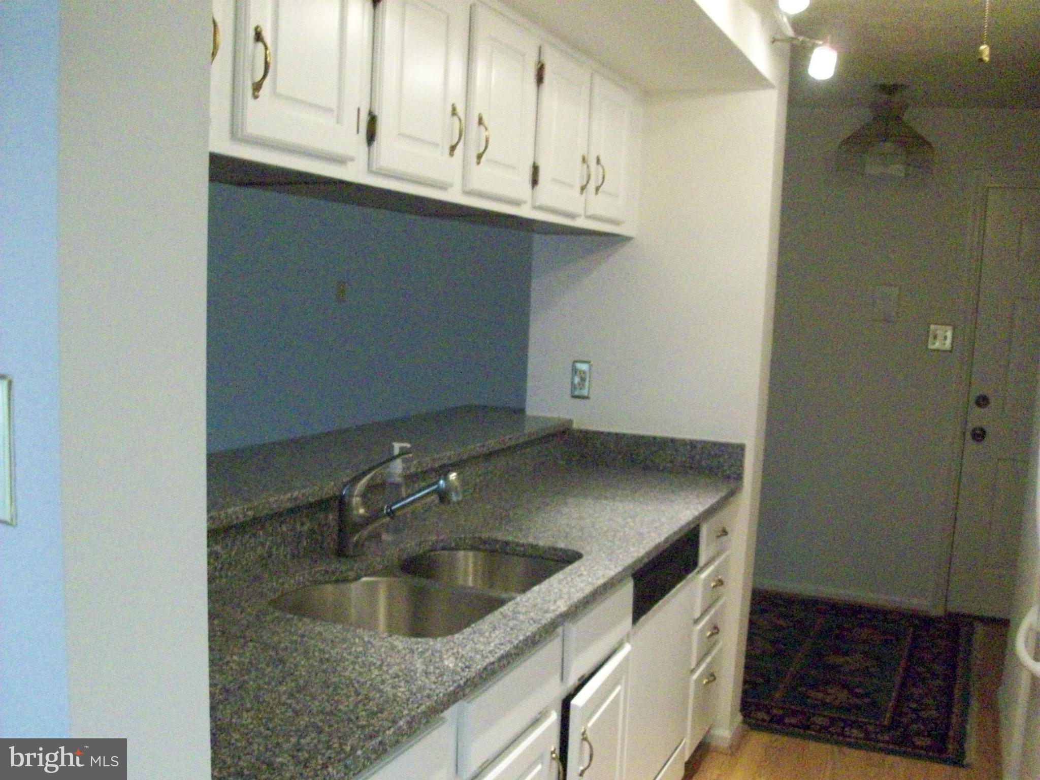 685 Deering Road, Unit 4G Pasadena, MD 21122 - Photo 12 of 18 Kitchen
