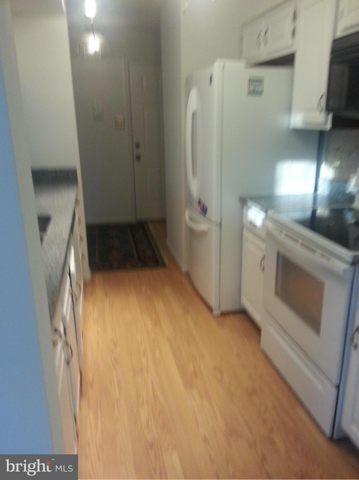 685 Deering Road, Unit 4G Pasadena, MD 21122 - Photo 14 of 18 Kitchen