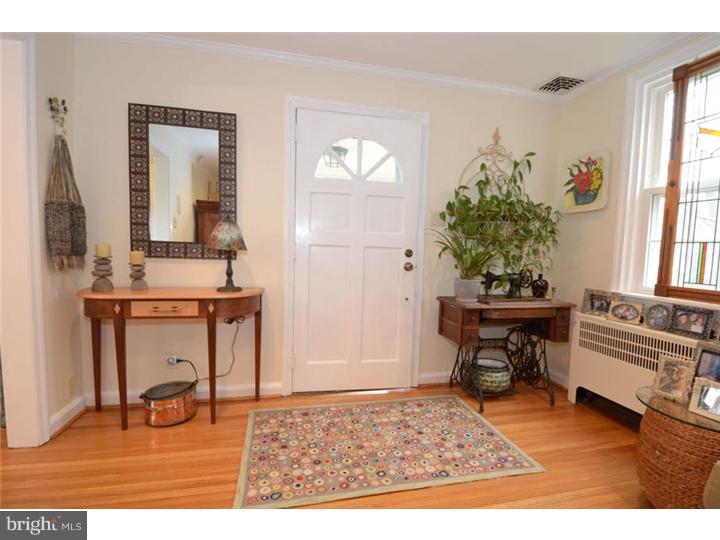 202 Canterbury Road Havertown, PA 19083 - Photo 2 of 18