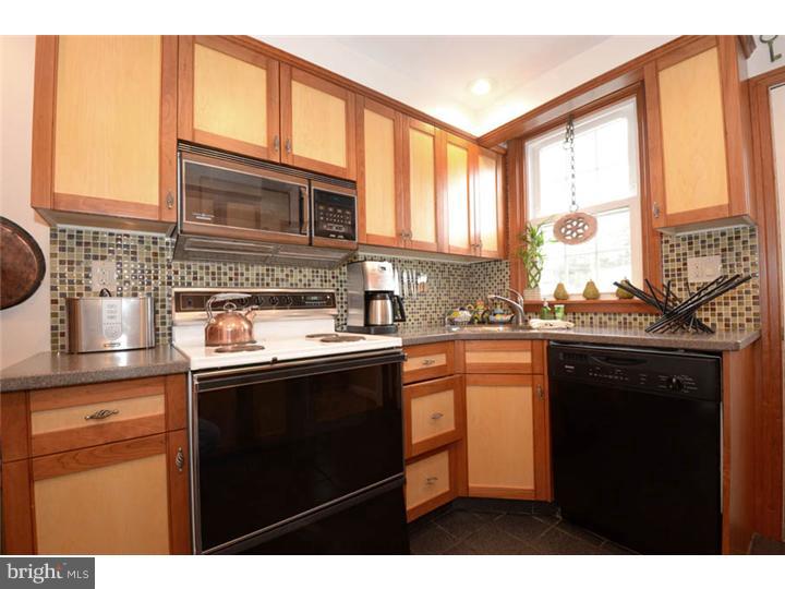 202 Canterbury Road Havertown, PA 19083 - Photo 7 of 18