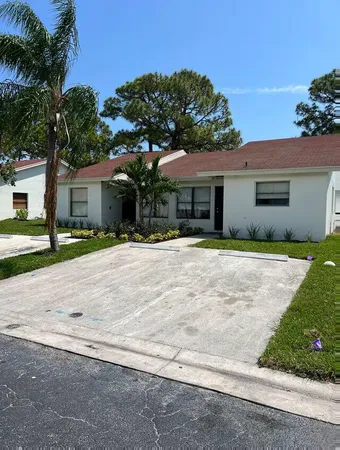$2,350 | 3769 Mil-Race Court, Greenacres, FL 33463