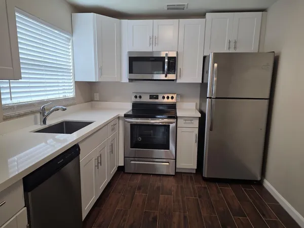 $2,350 | 3769 Mil-Race Court, Greenacres, FL 33463