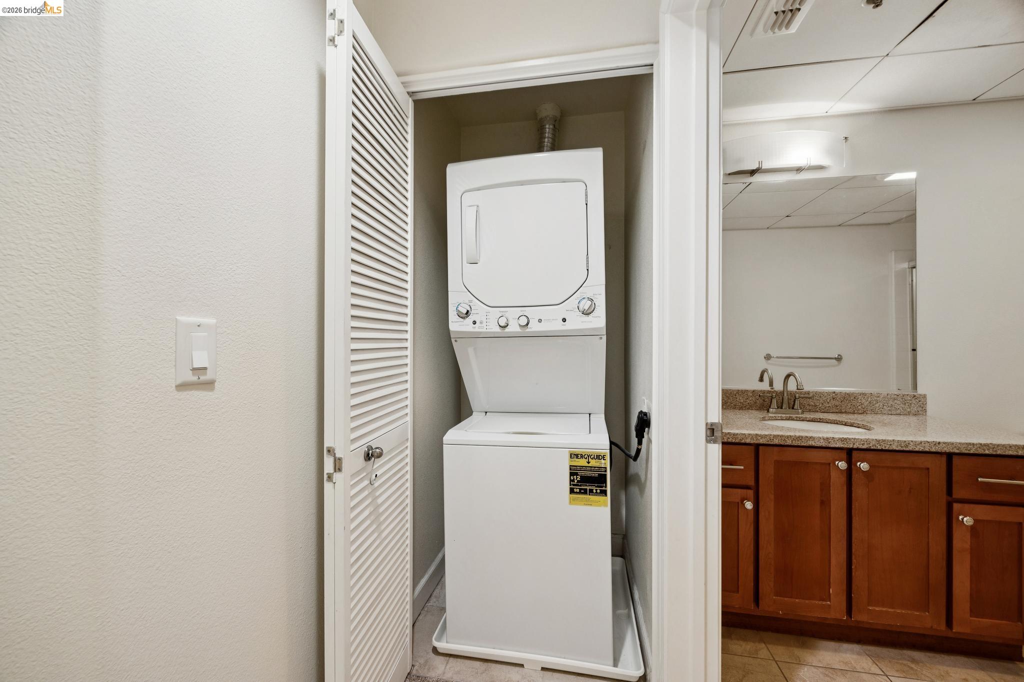 423 7th Street, Unit 506 Oakland, CA 94607 - Photo 16 of 30