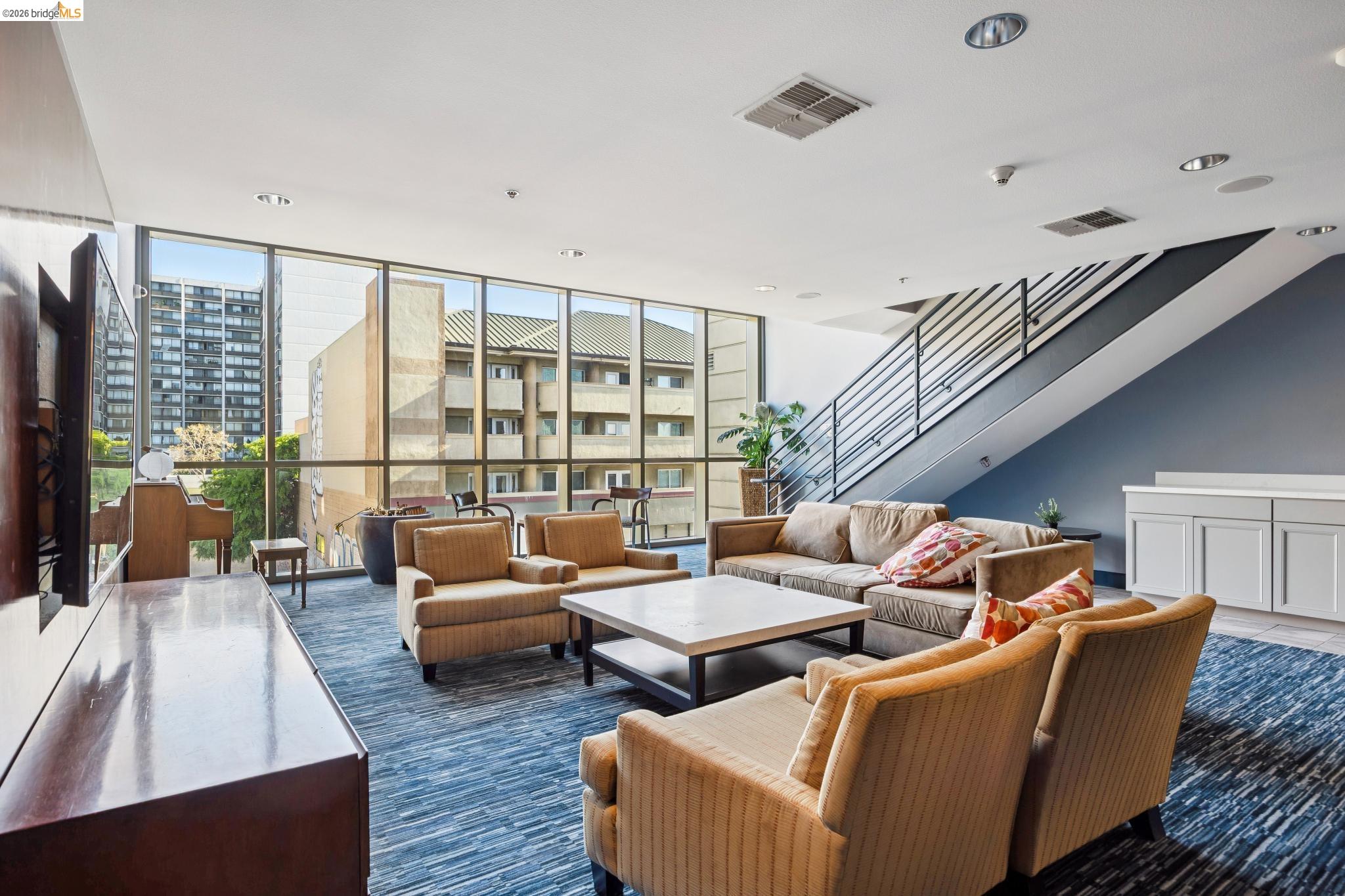 423 7th Street, Unit 506 Oakland, CA 94607 - Photo 23 of 30