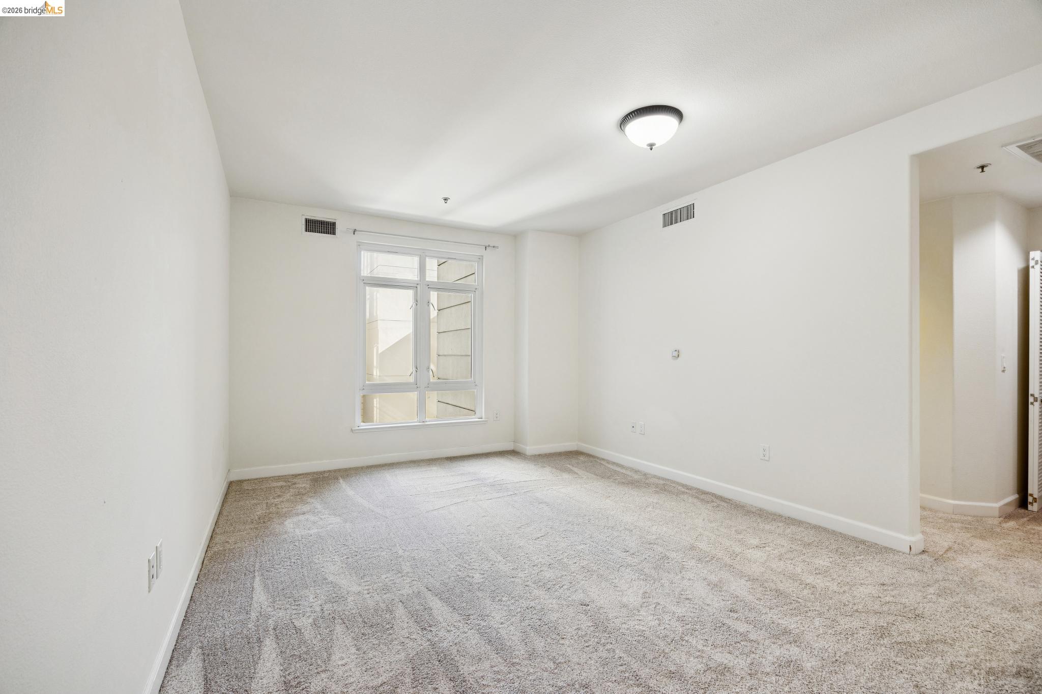 423 7th Street, Unit 506 Oakland, CA 94607 - Photo 5 of 30