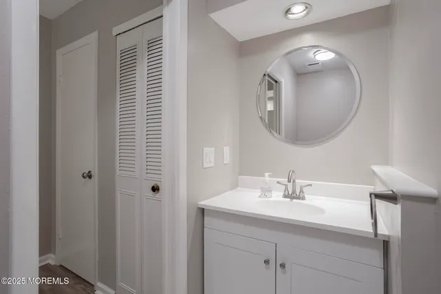 $2,900 | 45 Western Reach, Red Bank, NJ 07701