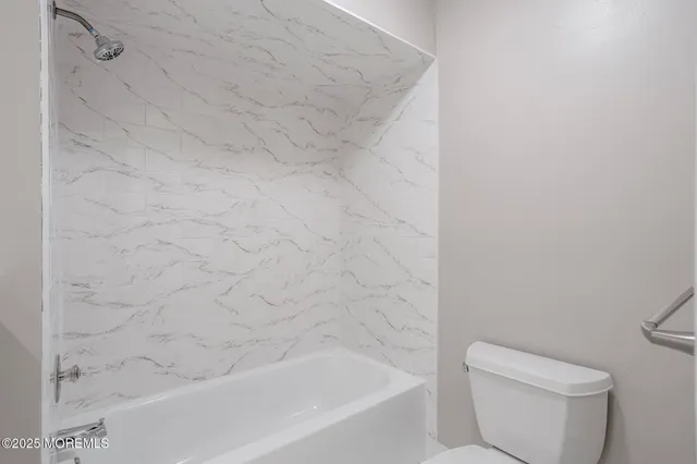 $2,900 | 45 Western Reach, Red Bank, NJ 07701