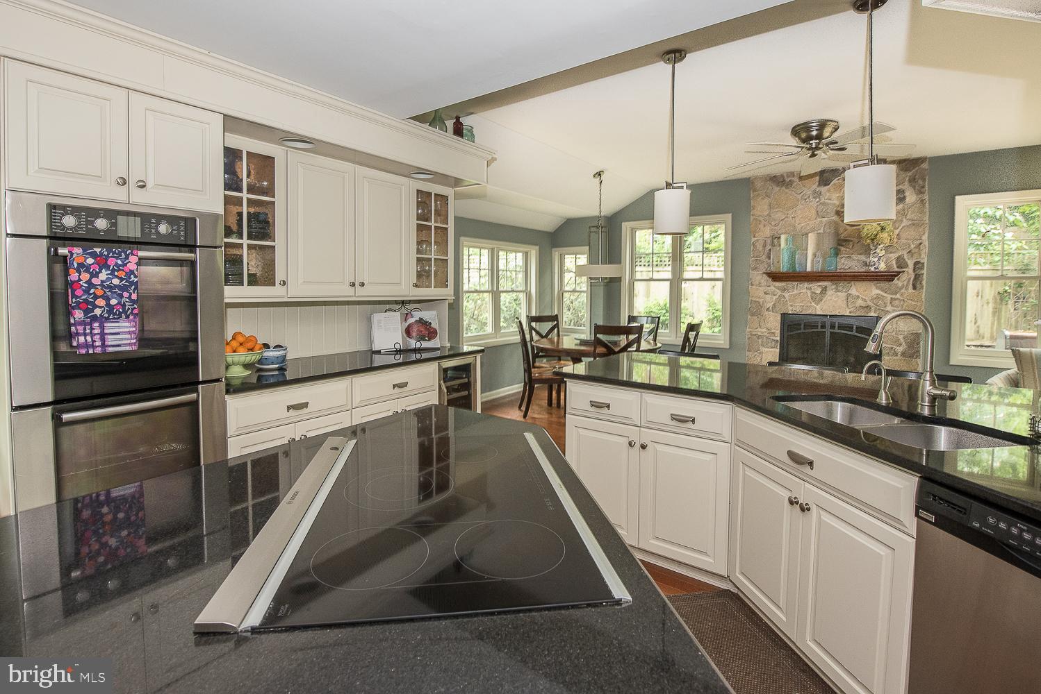 610 Timber Lane Devon, PA 19333 - Photo 12 of 35 Center Island with Cooktop