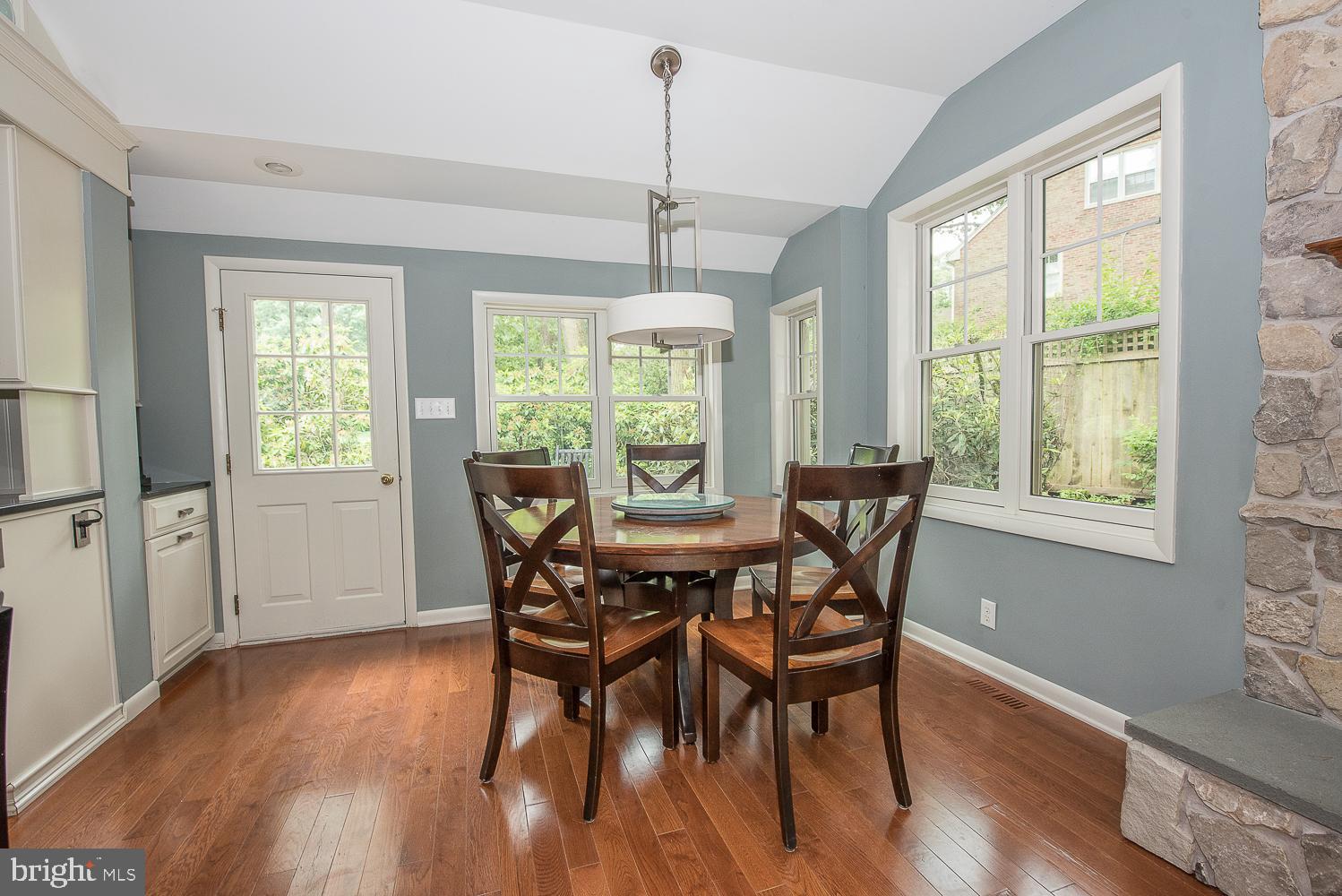 610 Timber Lane Devon, PA 19333 - Photo 14 of 35 Breakfast Area with walkout to front Patio