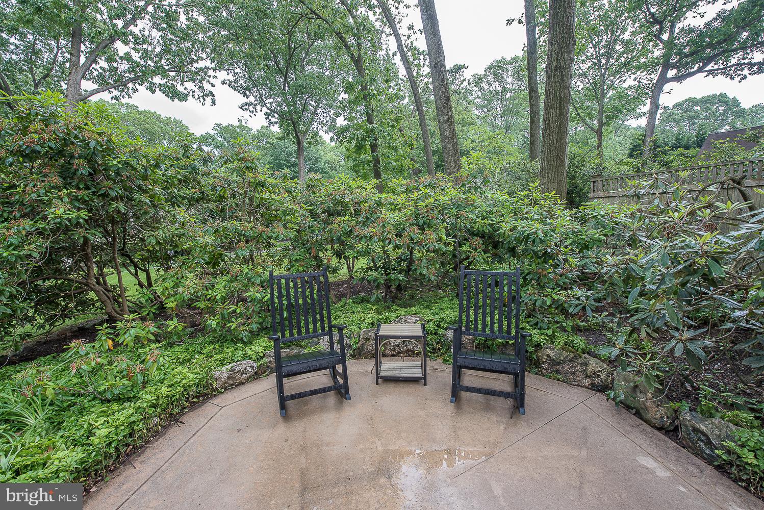 610 Timber Lane Devon, PA 19333 - Photo 15 of 35 Front Patio off Breakfast Area