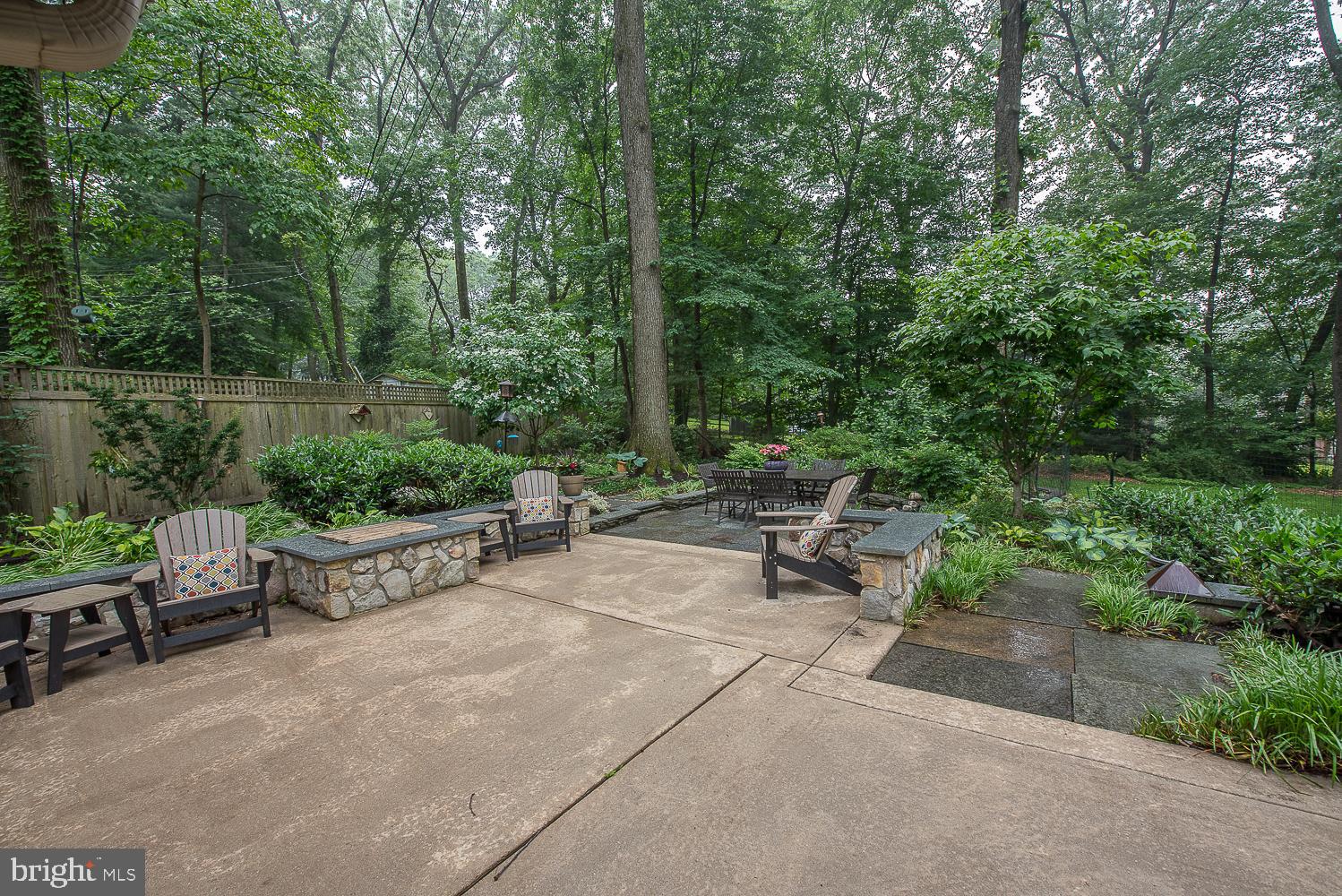 610 Timber Lane Devon, PA 19333 - Photo 29 of 35 Large Rear and Side Patio