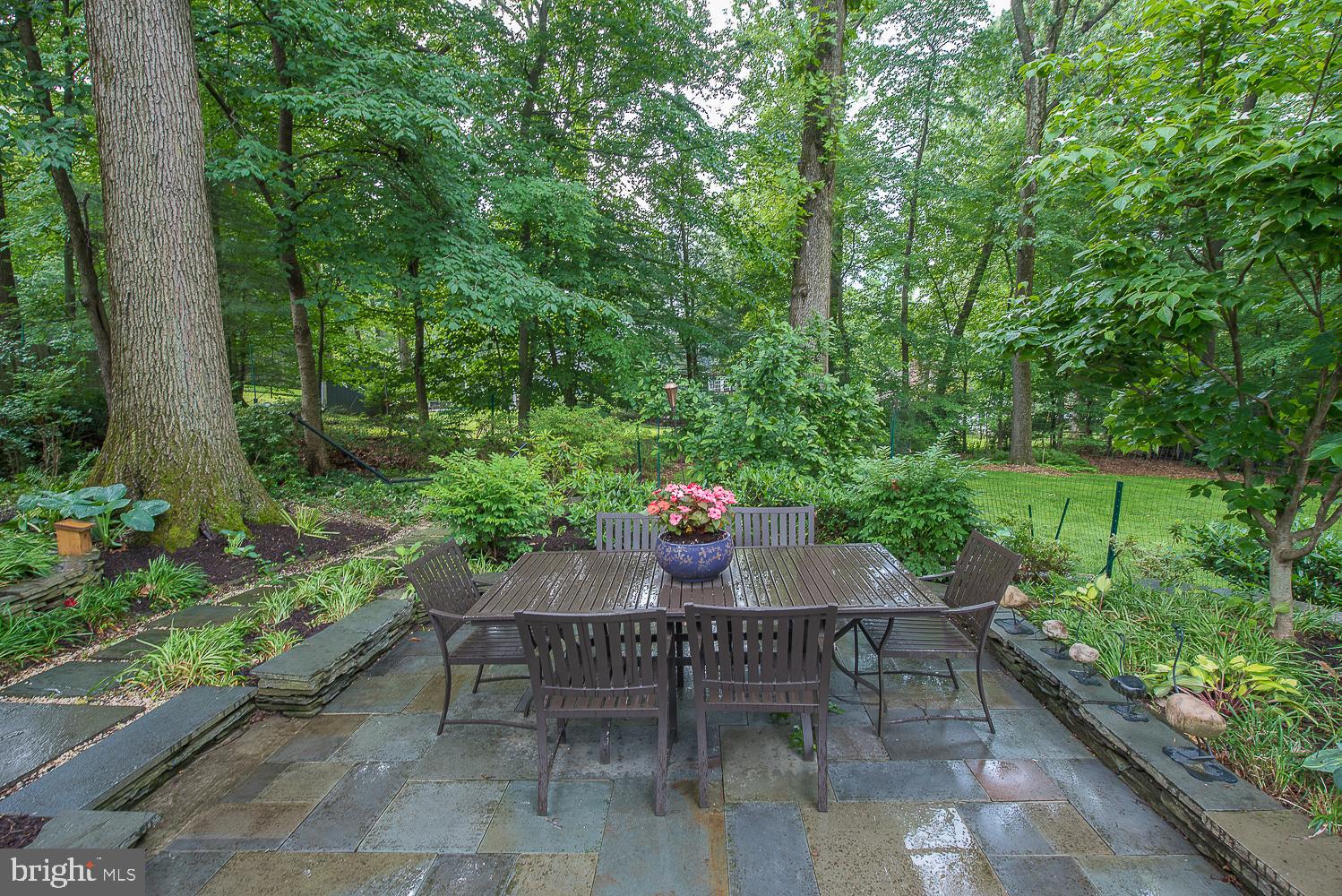 610 Timber Lane Devon, PA 19333 - Photo 32 of 35 Outside Dining