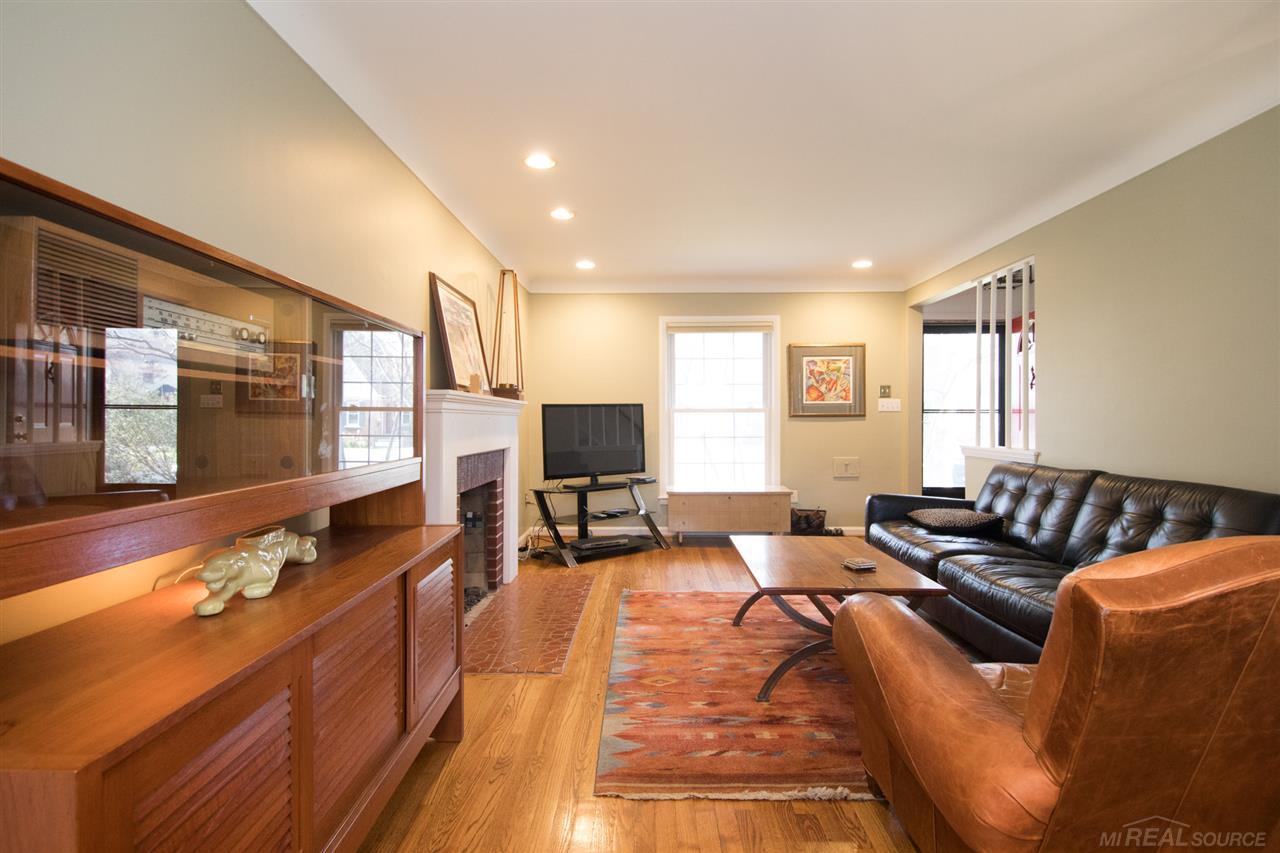 1337 Harvard Road Grosse Pointe Park, MI 48230 - Photo 5 of 36