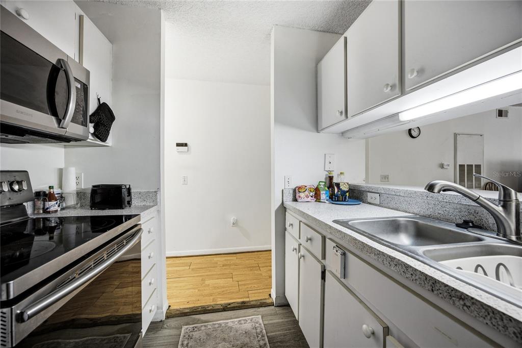 3921 Southwest 34th Street, Unit 1C Gainesville, FL 32608 - Photo 11 of 21