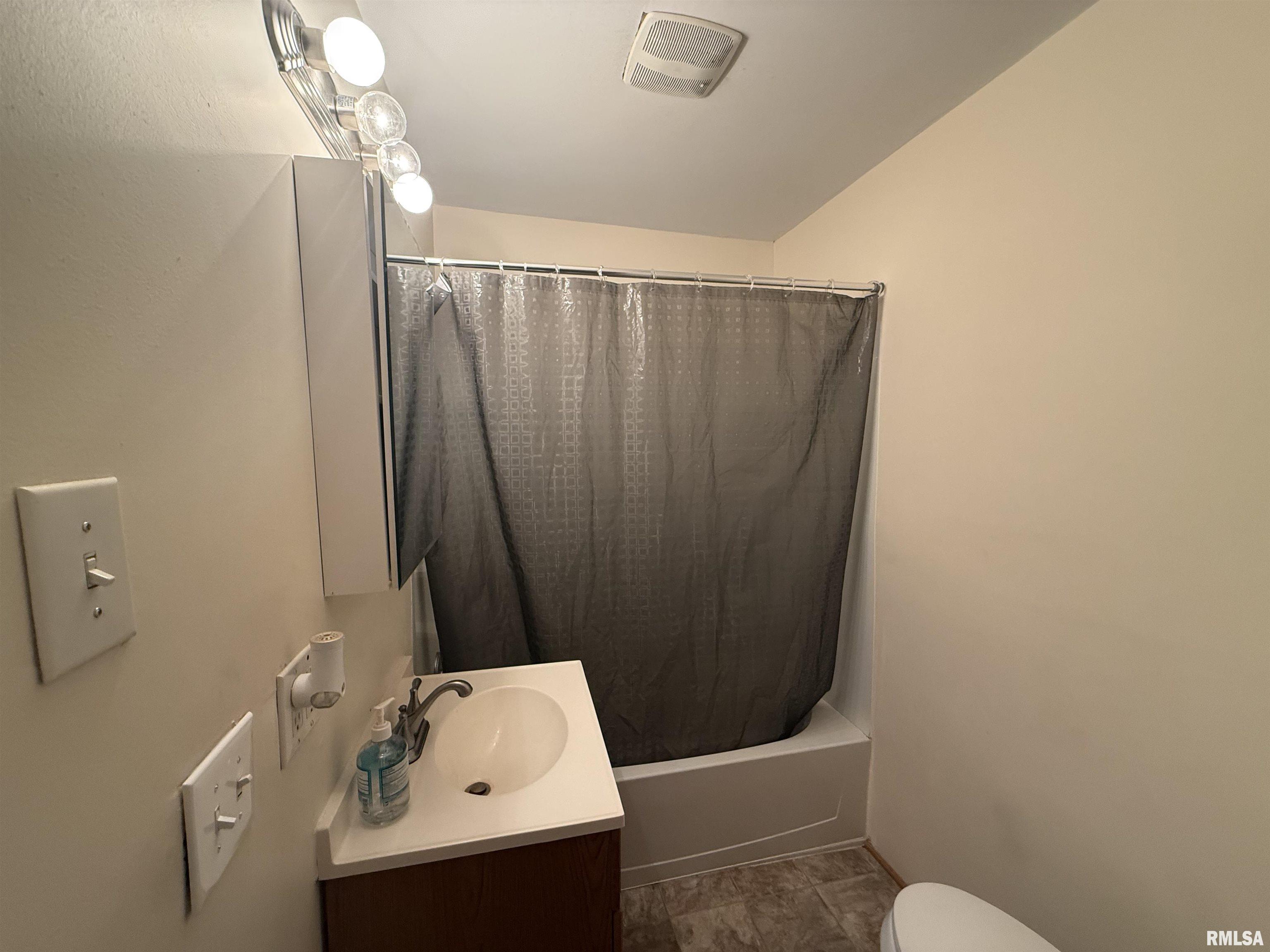 1250 Fair City Road Jonesboro, IL 62952 - Photo 11 of 24