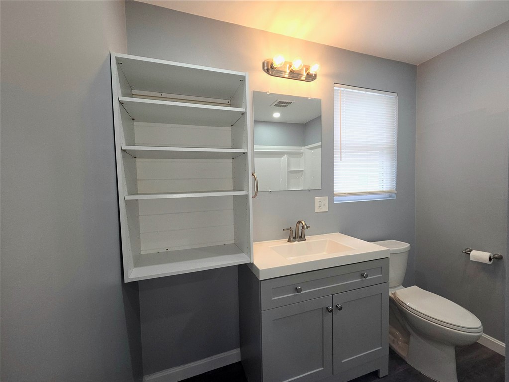 32 Gooding Street Pawtucket, RI 02860 - Photo 12 of 31