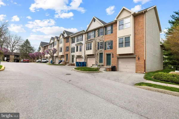 $1,899 | 10 Shady Tree Court, York, PA 17402