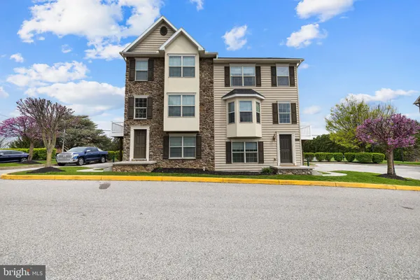 $1,899 | 10 Shady Tree Court, York, PA 17402