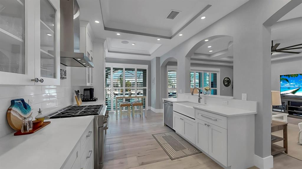 701 Pinckney Drive Apollo Beach, FL 33572 - Photo 20 of 99