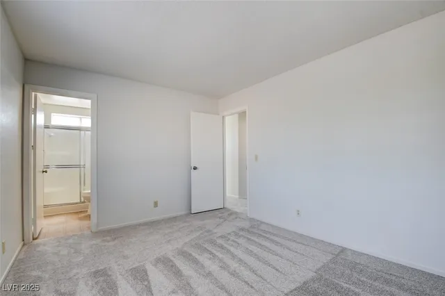 $2,100 | 8216 Carmen Boulevard, Las Vegas, NV 89128
