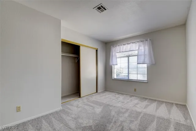 $2,100 | 8216 Carmen Boulevard, Las Vegas, NV 89128