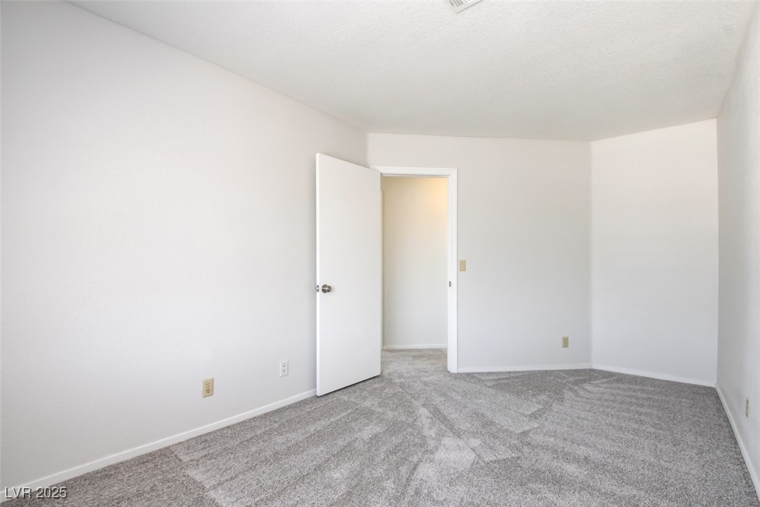 8216 Carmen Boulevard Las Vegas, NV 89128 - Photo 23 of 32