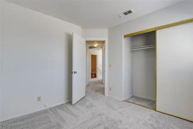 $2,100 | 8216 Carmen Boulevard, Las Vegas, NV 89128