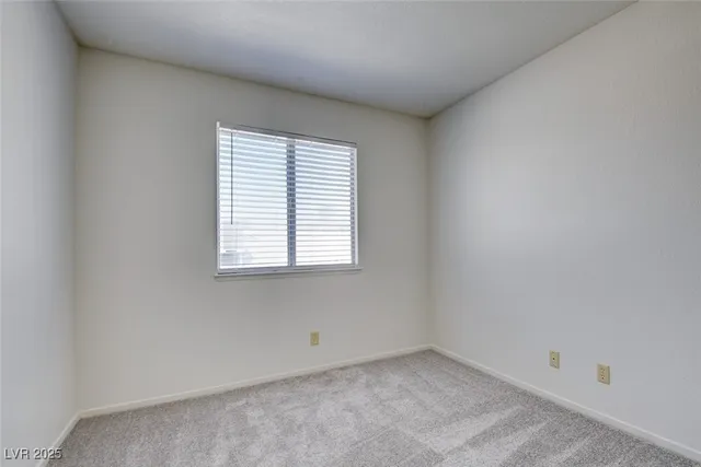 $2,100 | 8216 Carmen Boulevard, Las Vegas, NV 89128