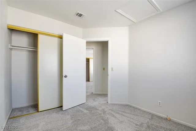 $2,100 | 8216 Carmen Boulevard, Las Vegas, NV 89128