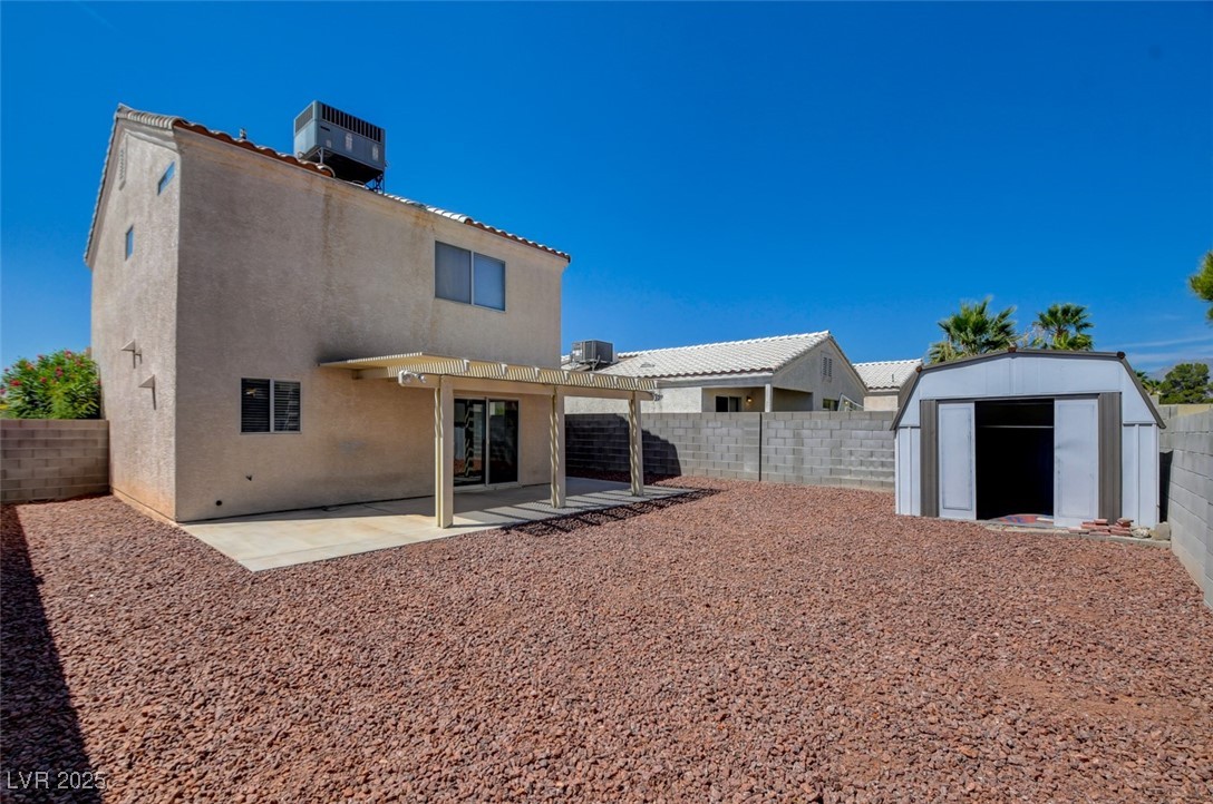 8216 Carmen Boulevard Las Vegas, NV 89128 - Photo 29 of 32