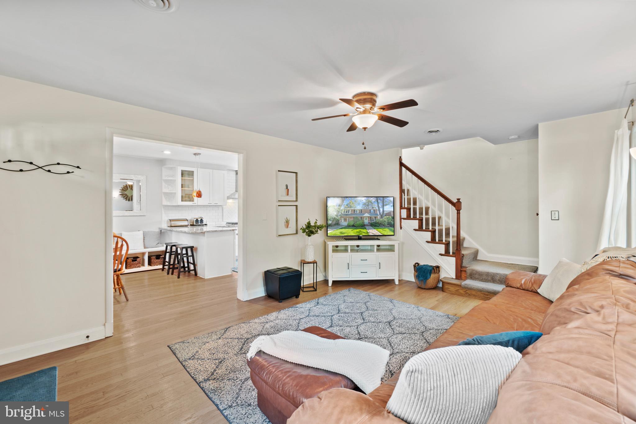 17 Dunmore Road Catonsville, MD 21228 - Photo 3 of 35 Gallery Image 3