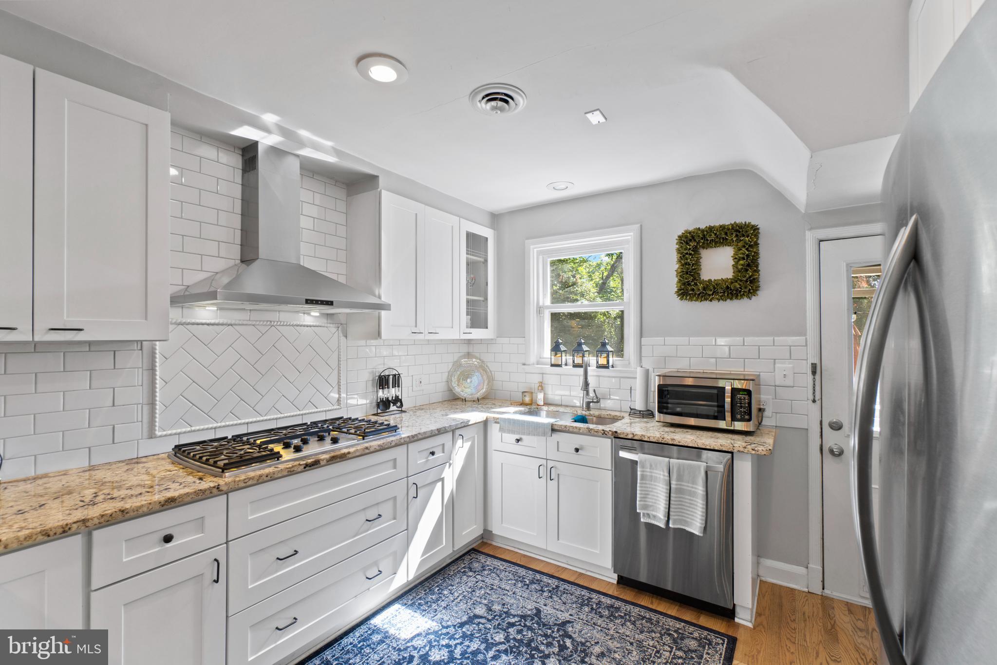 17 Dunmore Road Catonsville, MD 21228 - Photo 8 of 35 Gallery Image 8