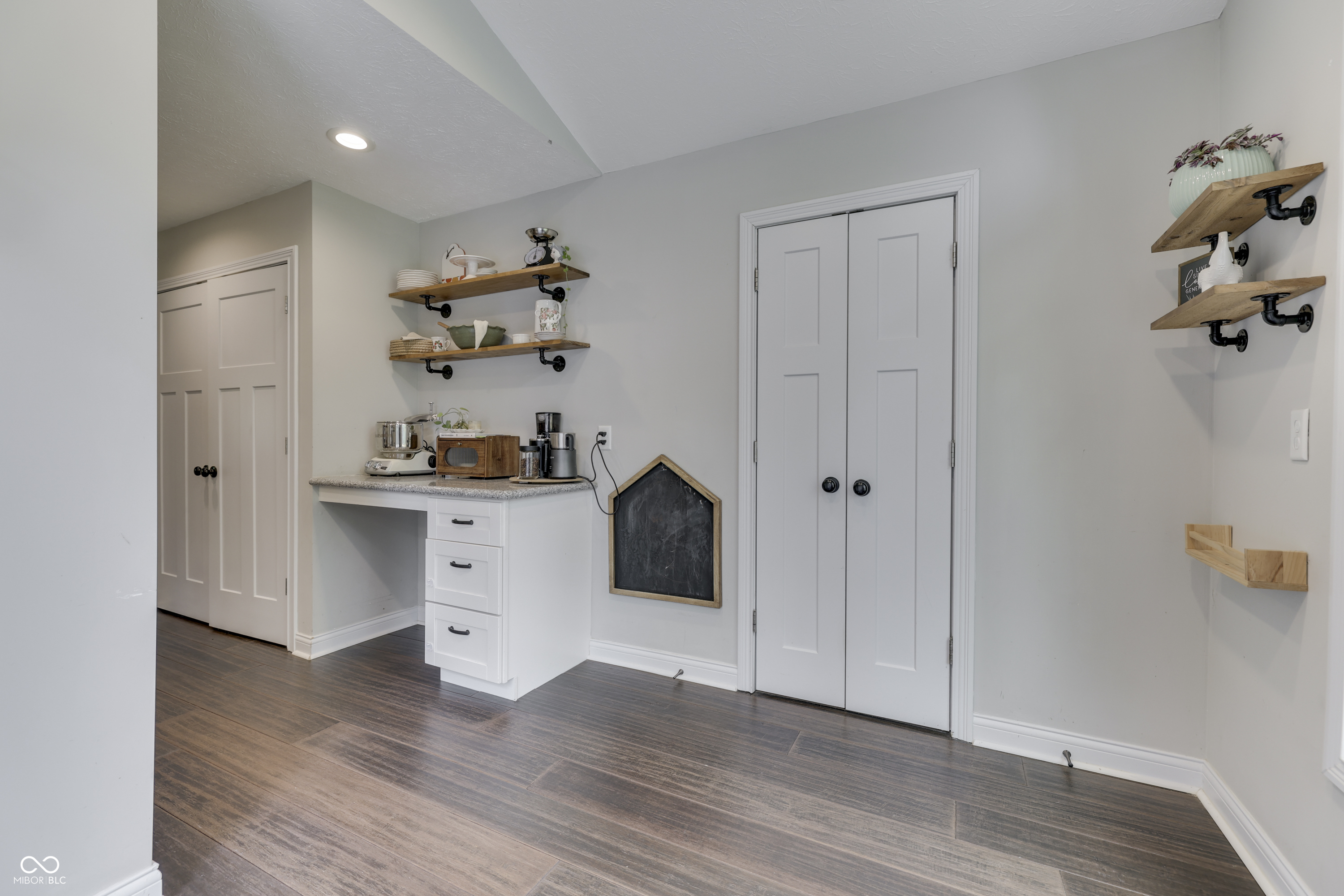 6230 Acton Road Indianapolis, IN 46259 - Photo 24 of 43
