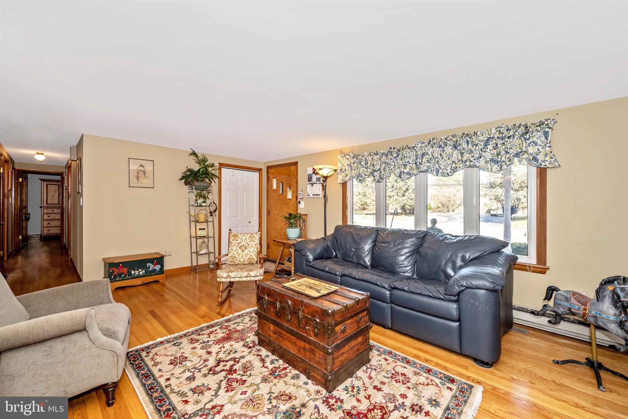 1735 Bollinger Road Westminster, MD 21157 - Photo 7 of 46 Gallery Image 7