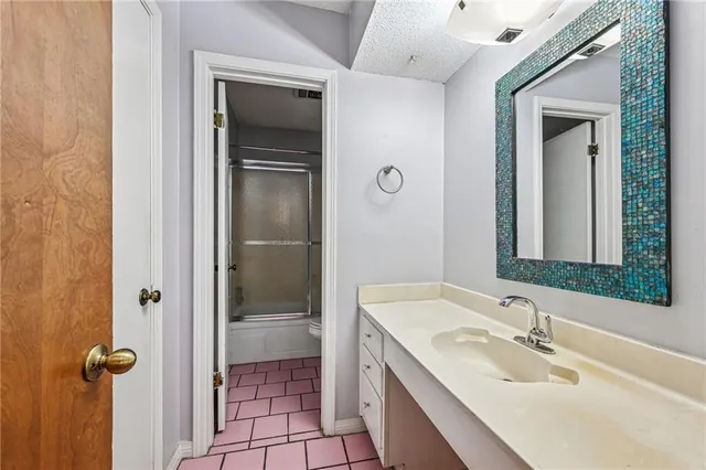 $300,000 | 4913 Craig Avenue, Metairie, LA 70003