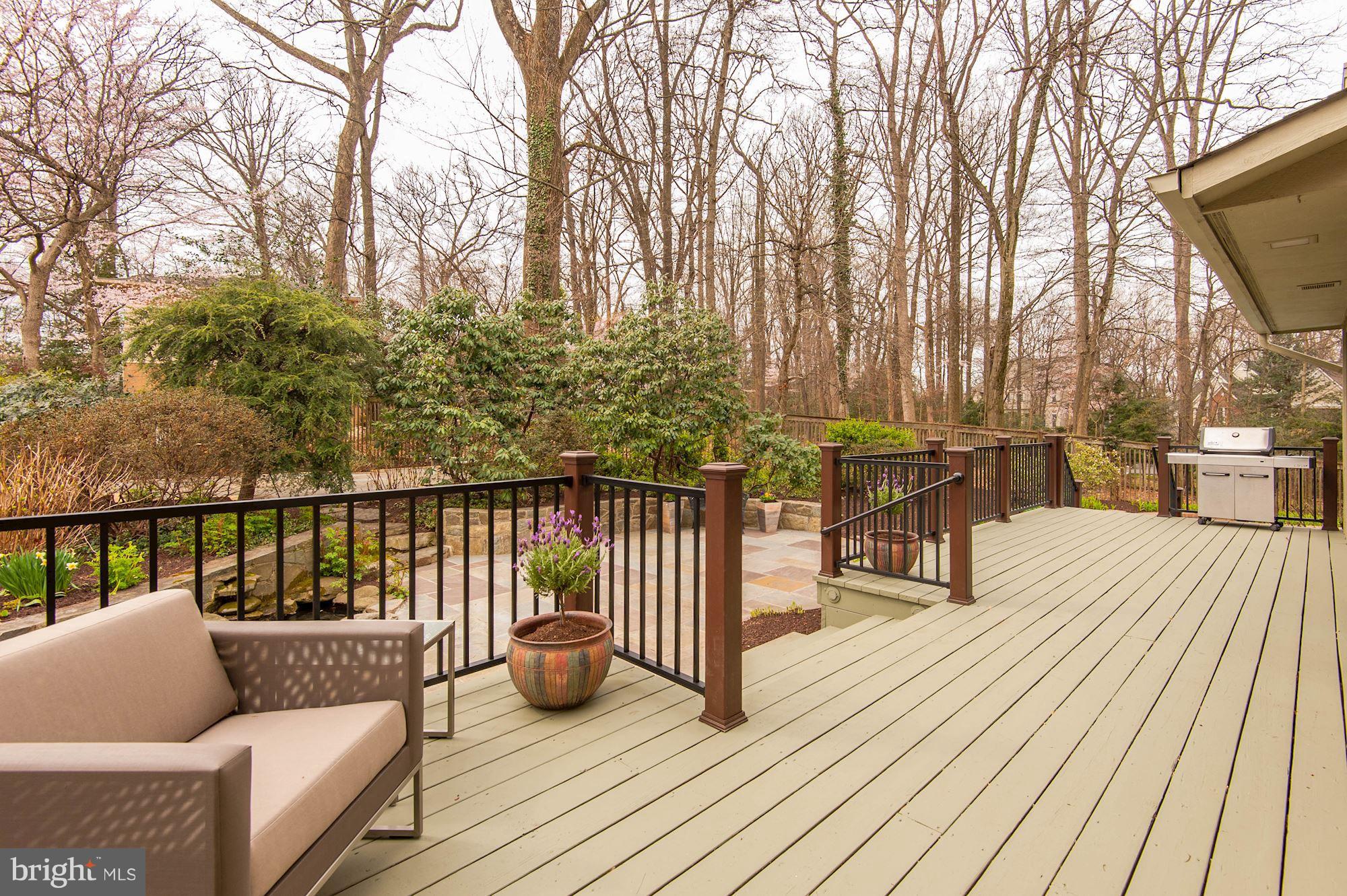 7327 Hooking Road McLean, VA 22101 - Photo 28 of 30 Deck overlooking pool and patio.