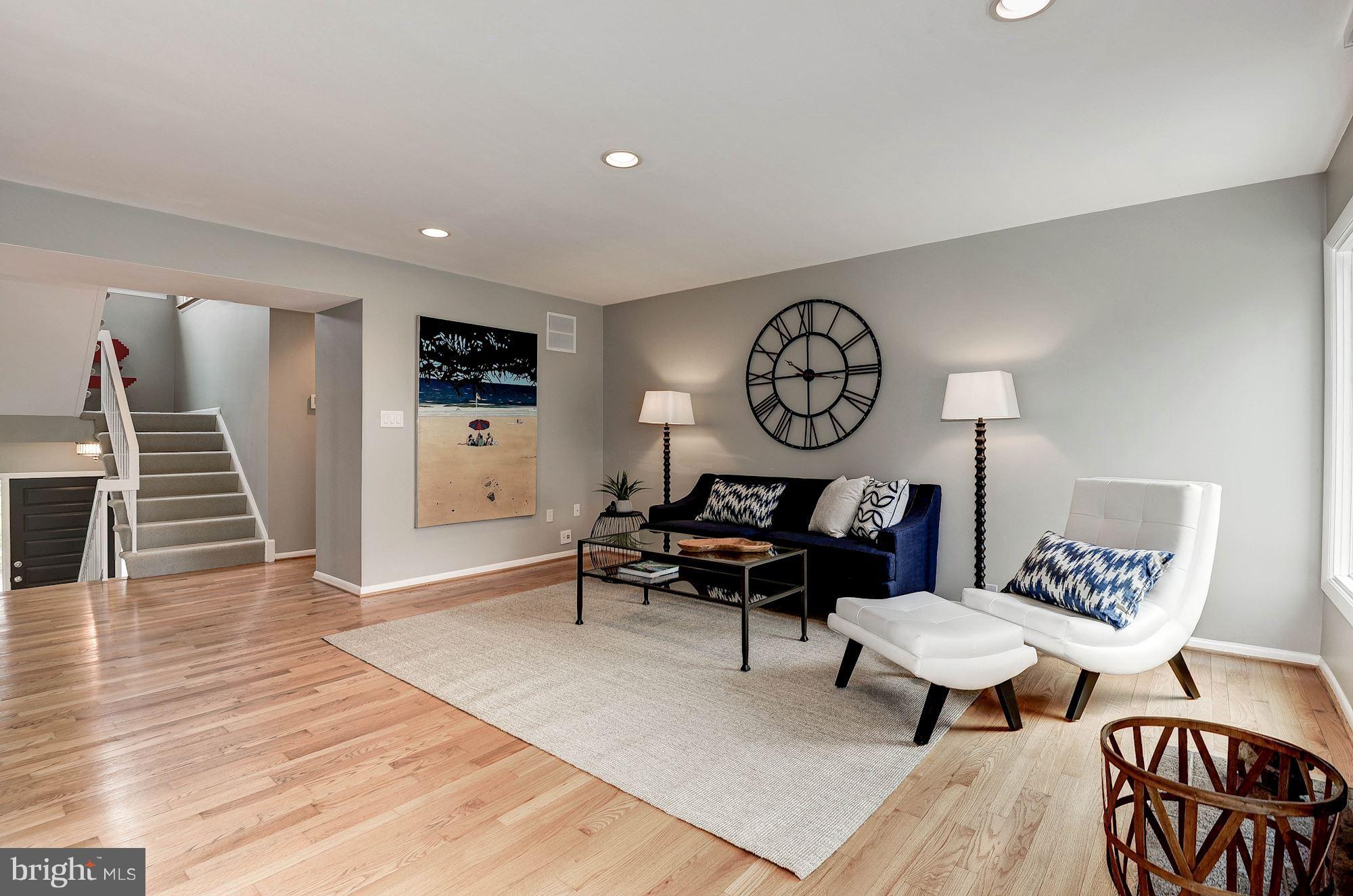 7327 Hooking Road McLean, VA 22101 - Photo 6 of 30 Family Room