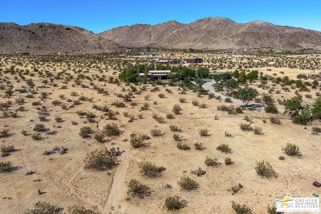 4974 Avenida Del Sol Joshua Tree, CA 92252 - Photo 35 of 36 a view of ocean with a mountain in the background