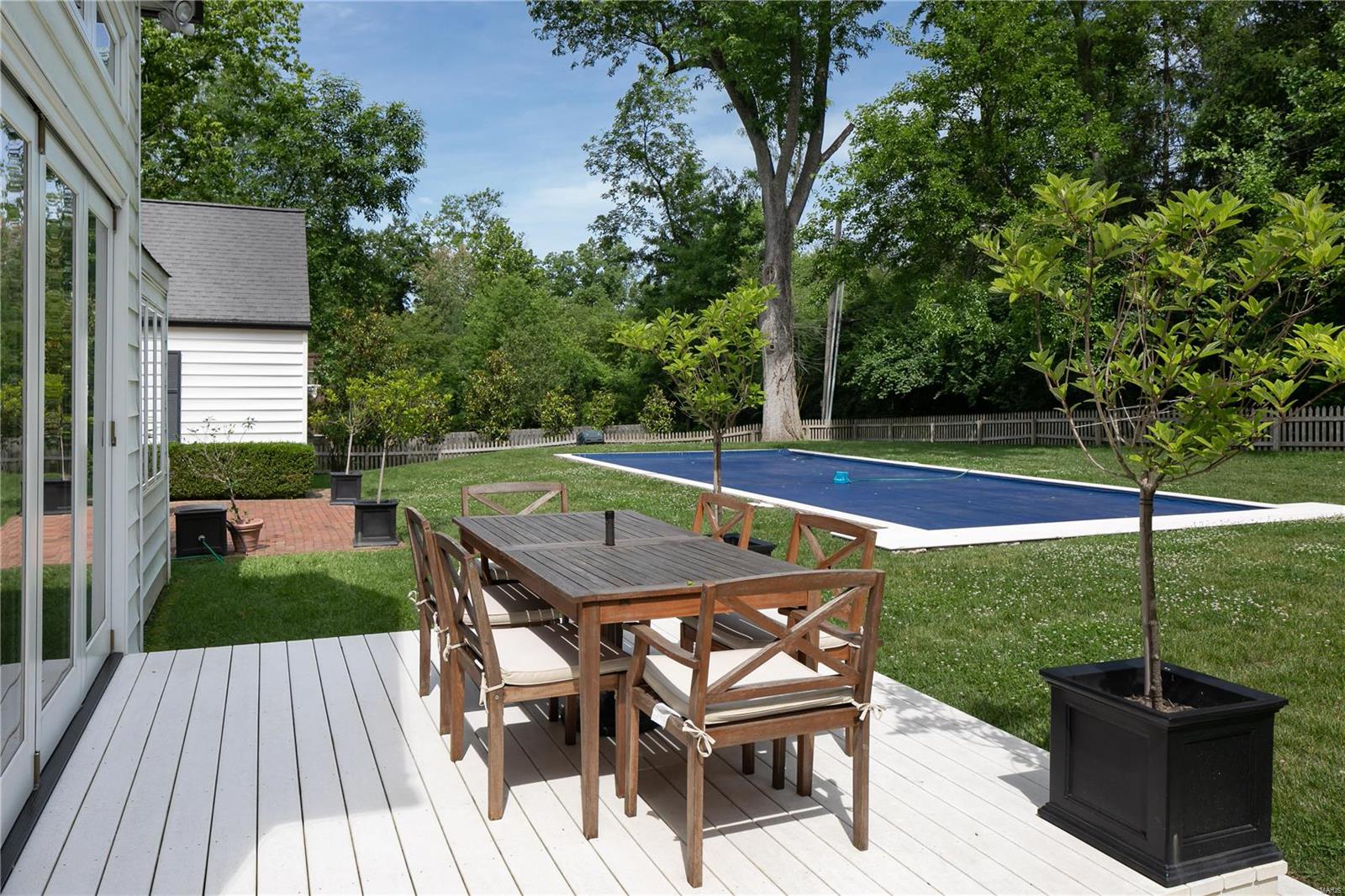 9043 Ladue Road St. Louis, MO 63124 - Photo 5 of 47