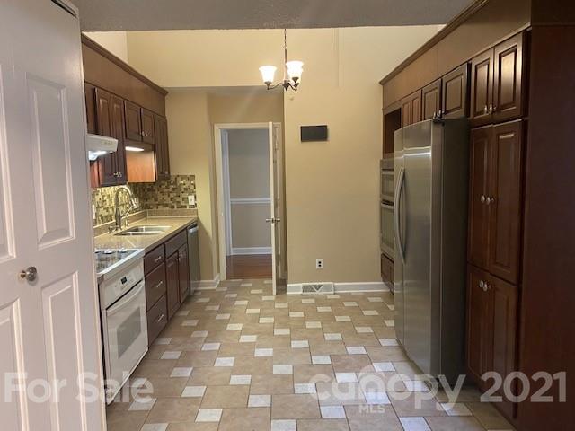 10700 Painted Tree Road Charlotte, NC 28226 - Photo 5 of 26 Gallery Image 5