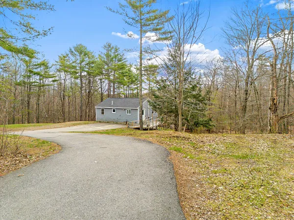 $319,900 | 414 Litchfield Road, Farmingdale, ME 04344