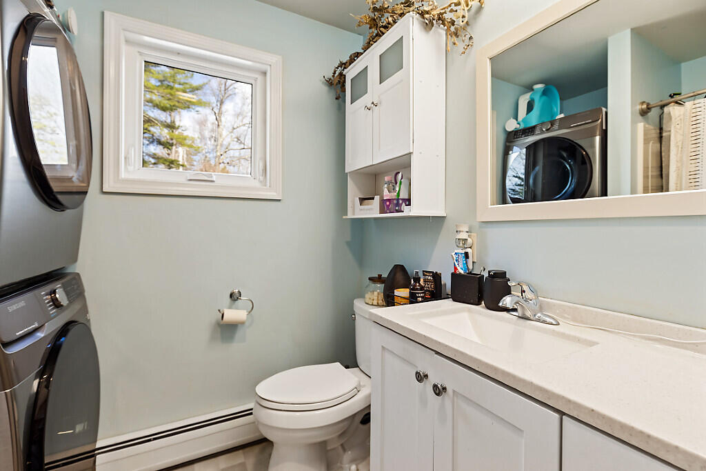 414 Litchfield Road Farmingdale, ME 04344 - Photo 19 of 27 Full BathLaundry