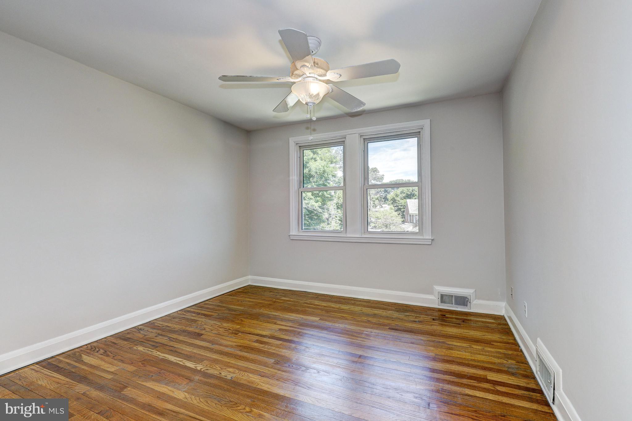 6336 Frederick Road Catonsville, MD 21228 - Photo 15 of 40 Bedroom