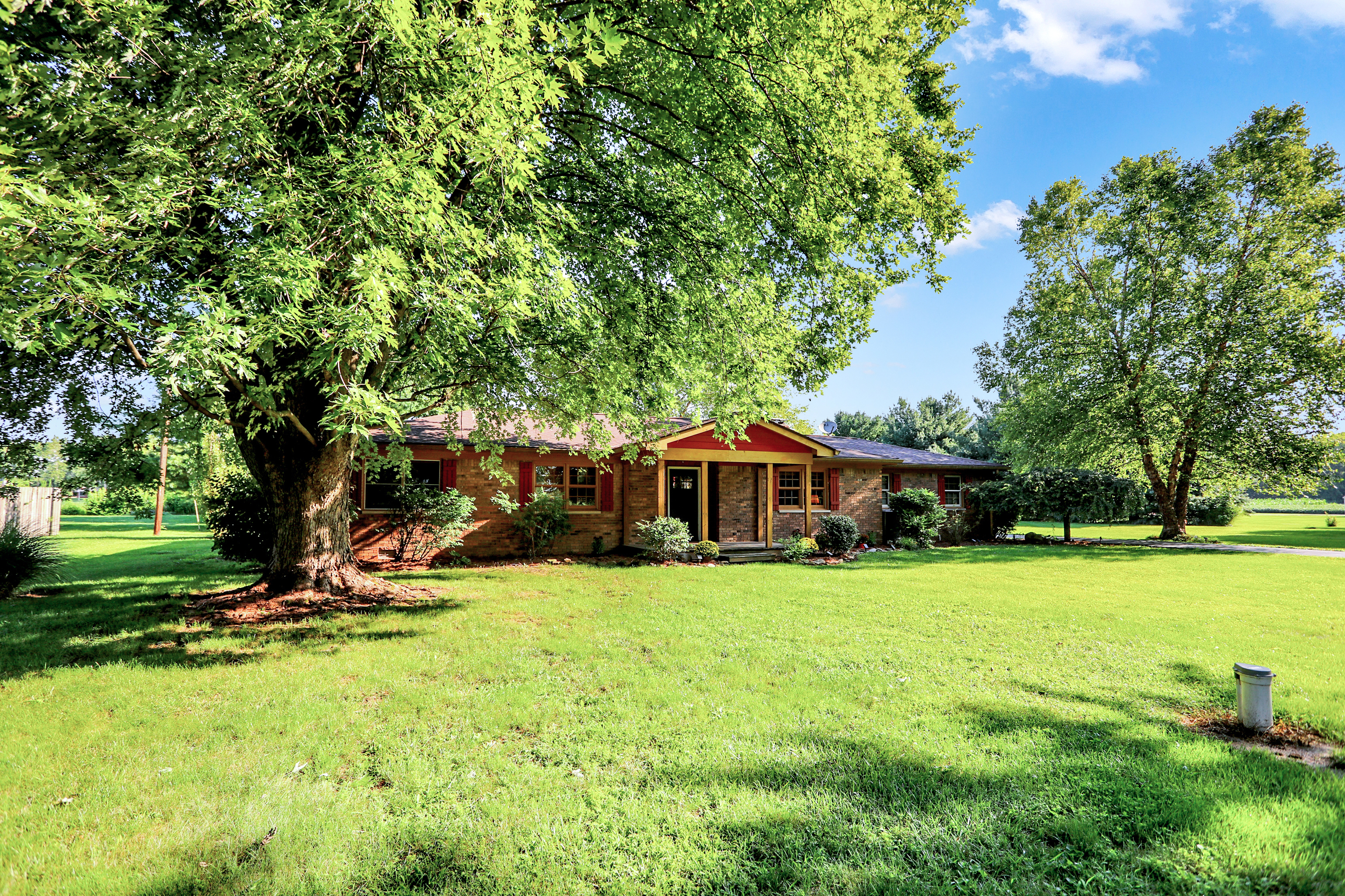 11450 Thompson Road Indianapolis, IN 46239 - Photo 3 of 81 Gallery Image 3
