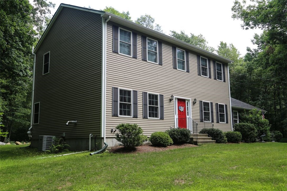 230 Anan Wade Road Glocester, RI 02857 - Photo 4 of 35
