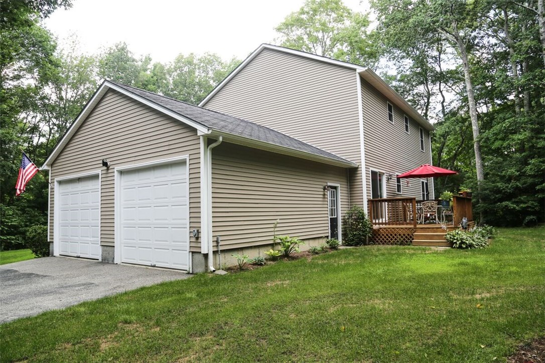 230 Anan Wade Road Glocester, RI 02857 - Photo 5 of 35
