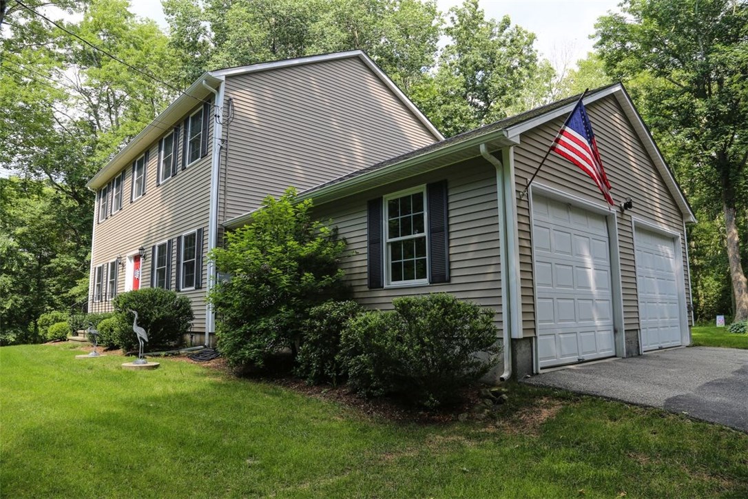 230 Anan Wade Road Glocester, RI 02857 - Photo 6 of 35