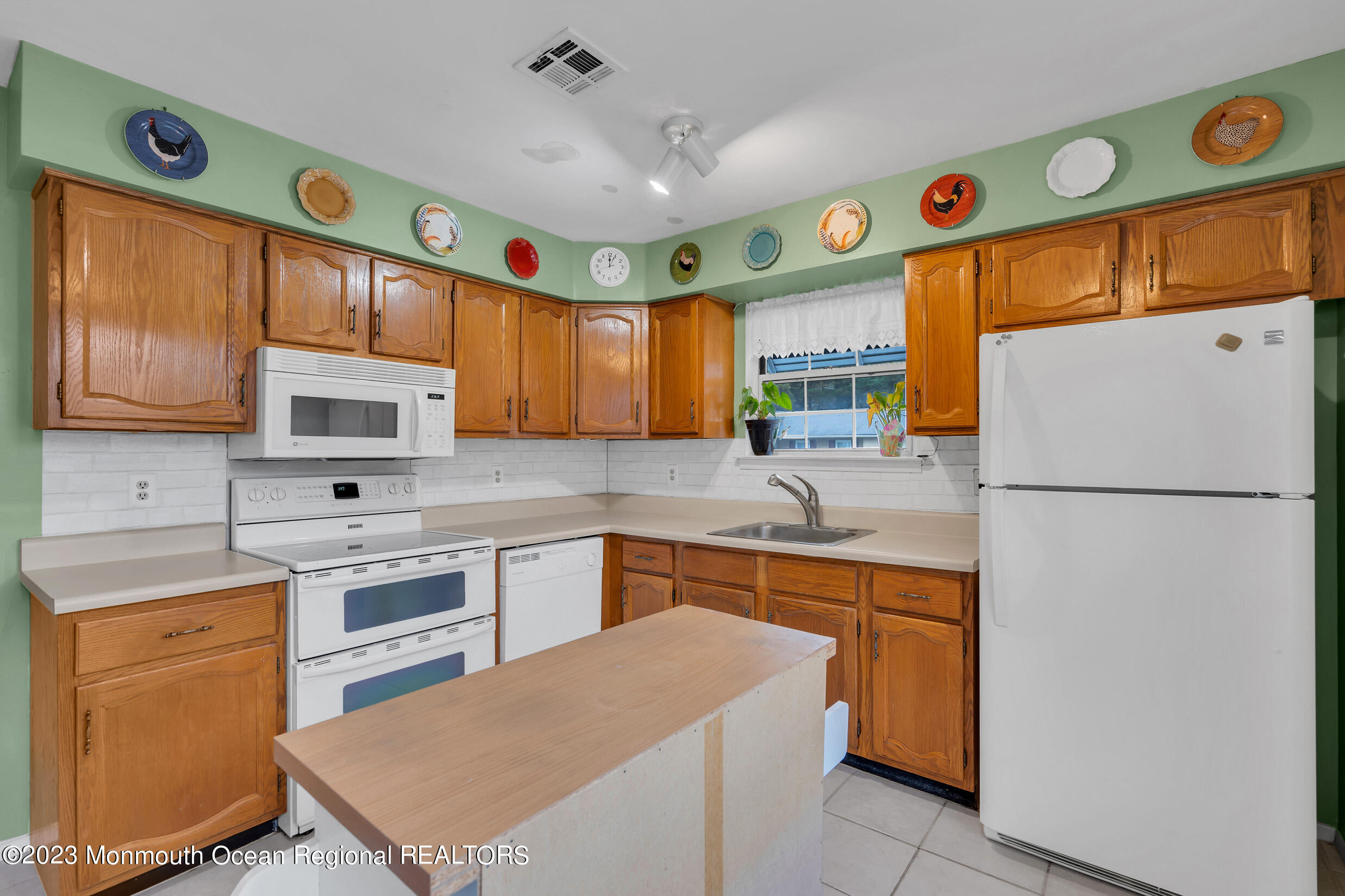 11 A Amherst Road Whiting, NJ 08759 - Photo 12 of 31 5 (7)