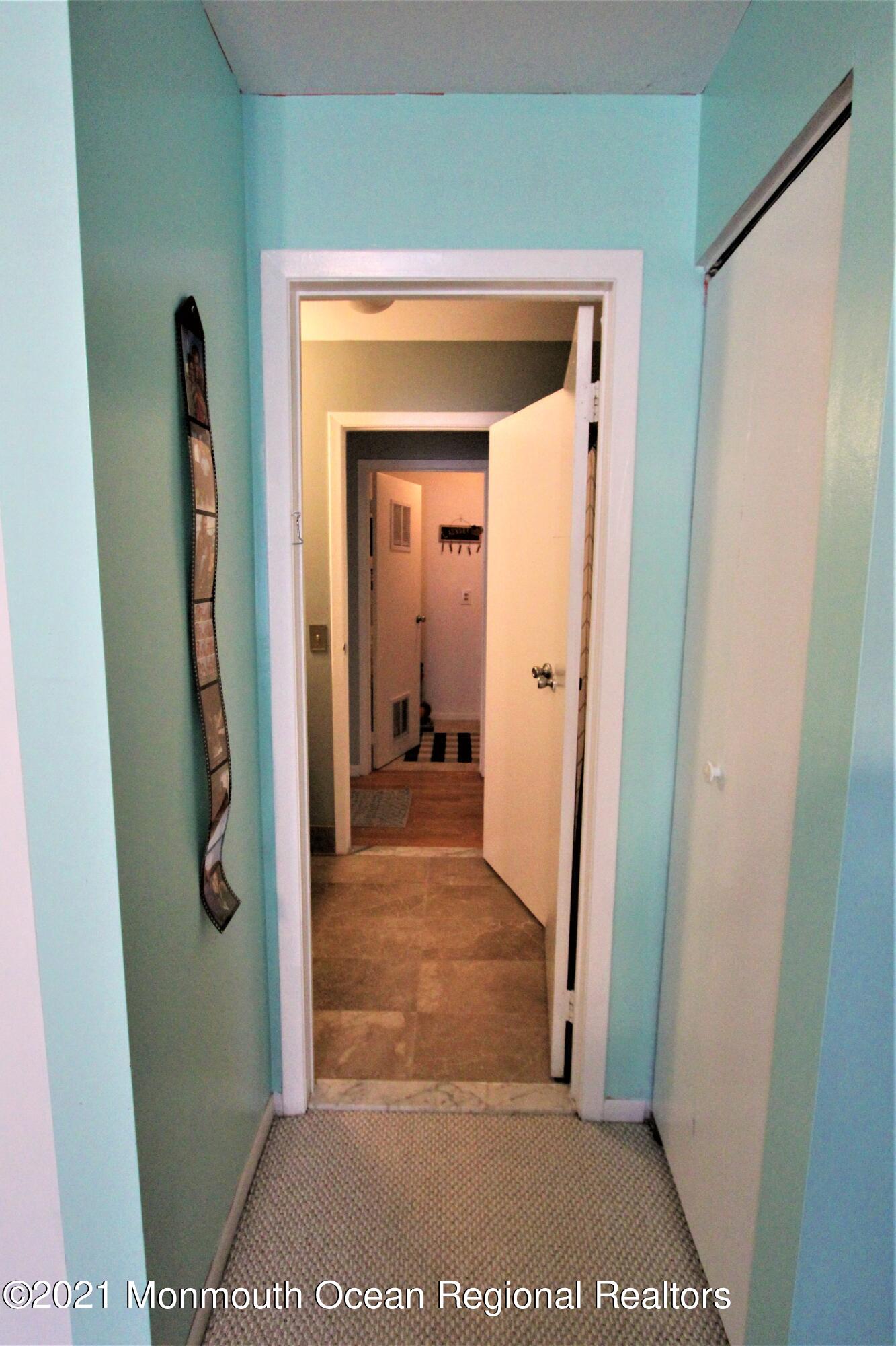 231 Atlantic Street, Unit 48 Keyport, NJ 07735 - Photo 29 of 32 a view of a bathroom