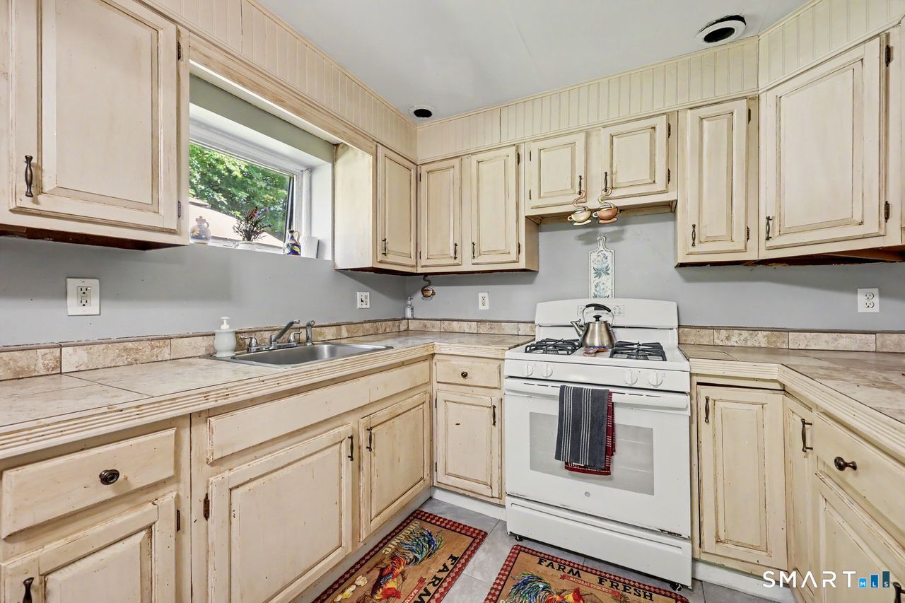 4 Clement Road New Fairfield, CT 06812 - Photo 25 of 38 Lower Level In Law